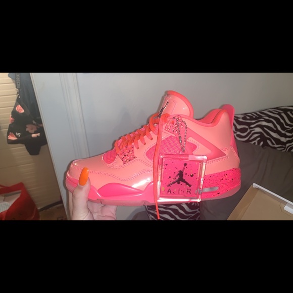 jordan retro 4s pink